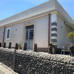 Con Piscina Mascalucia